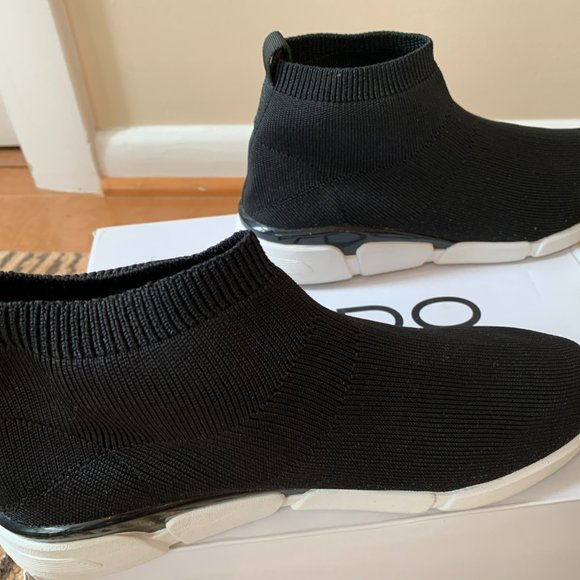 Aldo Stretch Knit Booties - Picture 4 of 4